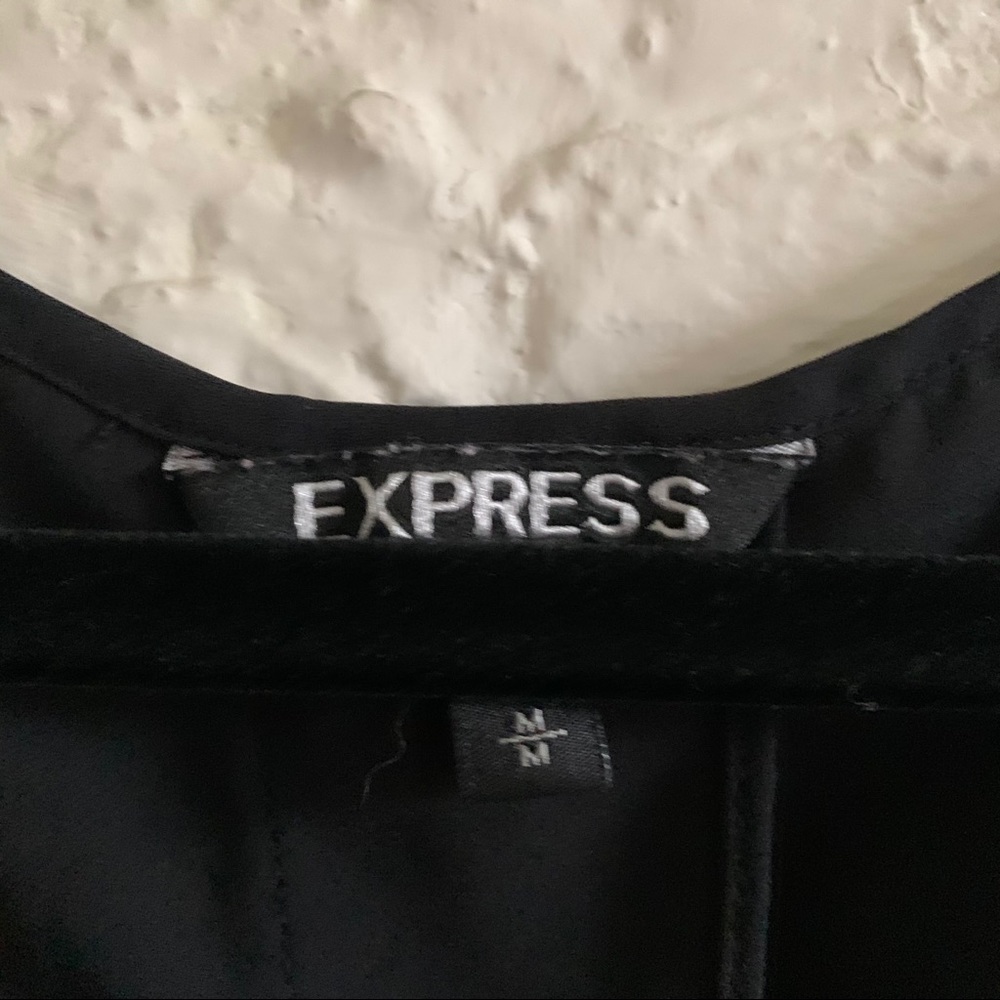 Express Sheer Open-Back Tank Top - Picture 2 of 3